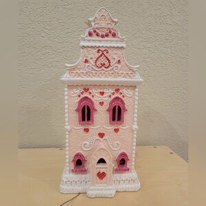 Cupcakes & Cashmere Pink Valentines Day House